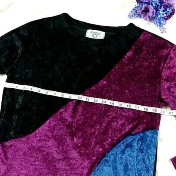 Vintage Velvet 90s Top - Picture 4 of 13